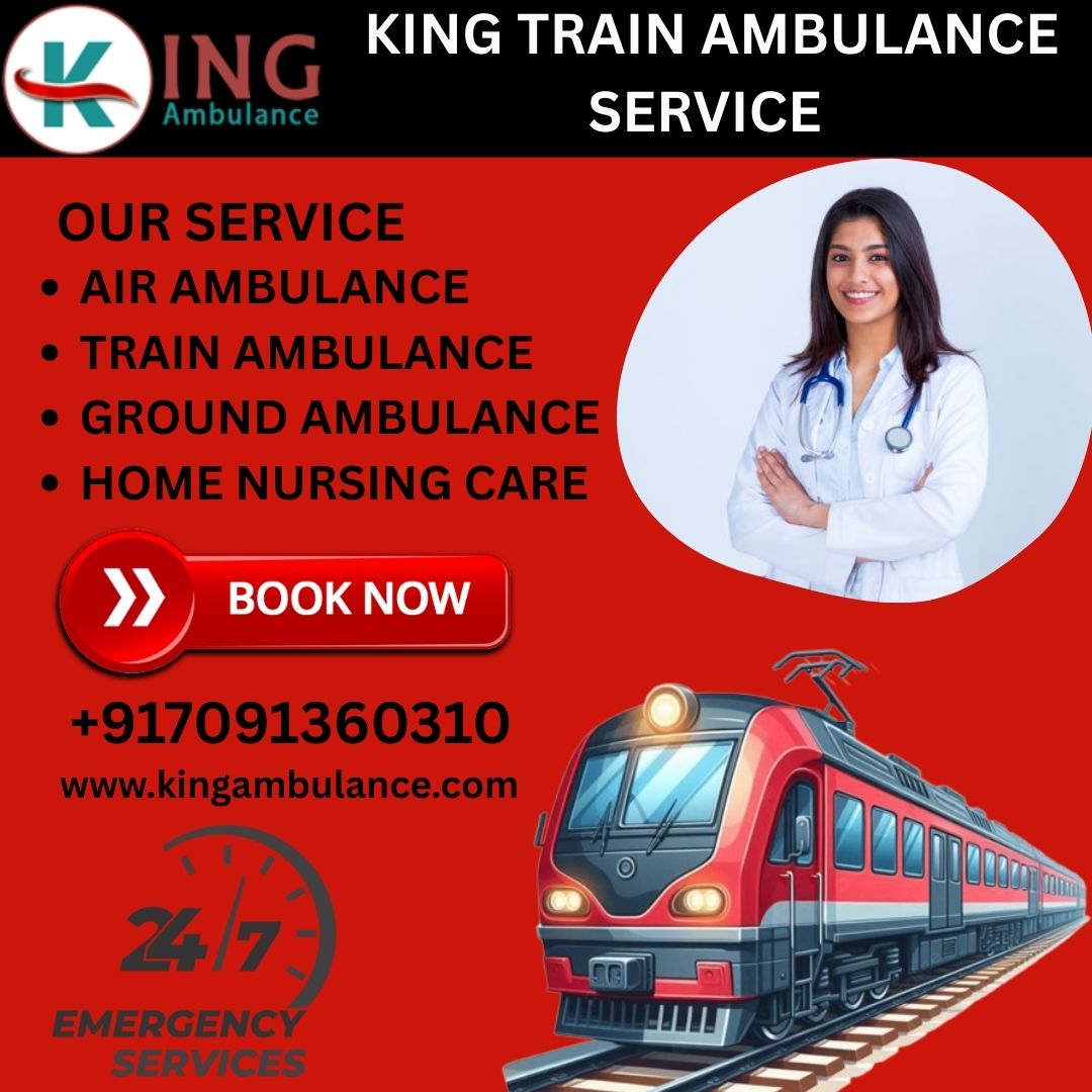 King Train Ambulance Coordinator with Doctors on Both Sides in Delhi