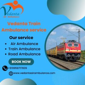 Vedanta-Train-Ambulance-provided-a-medical-team-to-patients-in-Pune