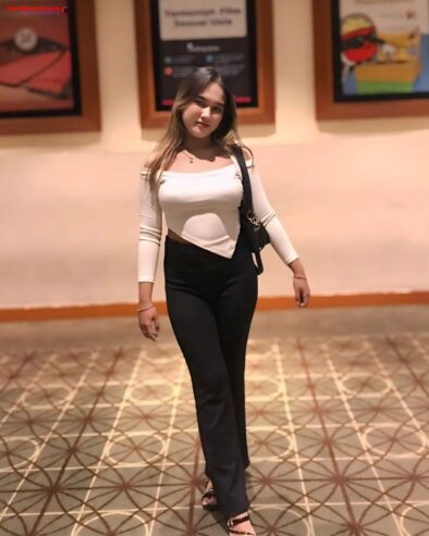 Hire Genuine Call girls in Golf Course |8800311850|