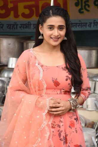 Call Girls in Moti Bagh Delhi +919711800081