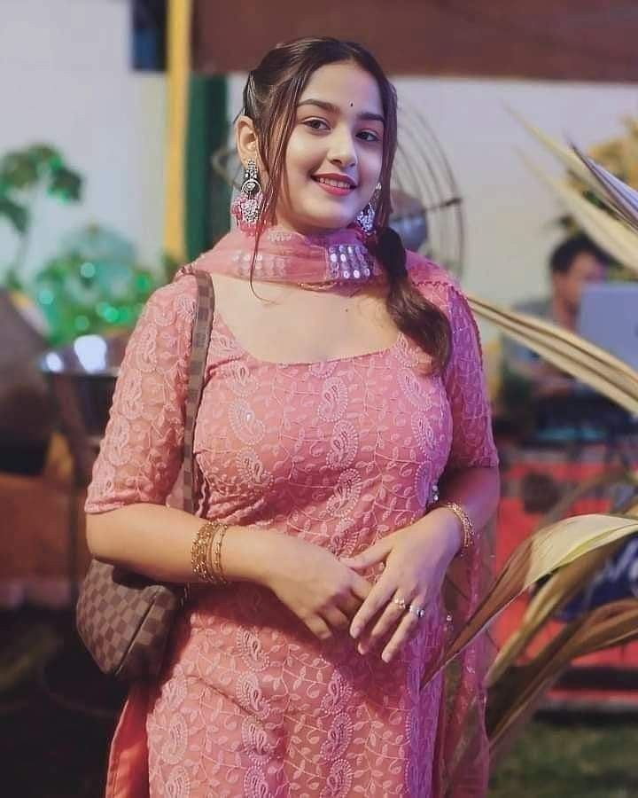 Call Girls In Delhi Ncr 9643097474 (Low Price) Escort Service Women Seeking Men in mahipalpur