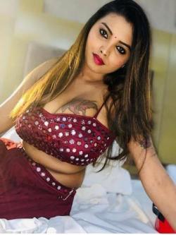 Call Girls in Rajiv Chowk 📲+91-8130373315⭐ Delhi ⭐Escort service