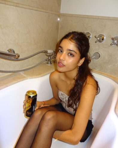 Full Enjoy — 9873111406 Call Girls In Faridabad | Delhi