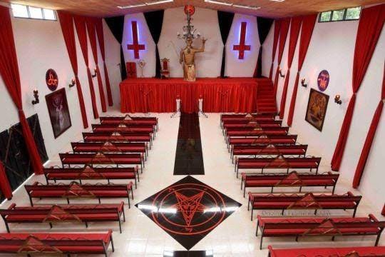 JOIN REAL OCCULT SOCIETY FOR MONEY AND PROTECTION IN GERMANY ITALY USA CAMEROON KENYA BOTSWANA NIGERIA CALL/WHATSAPP ☎️+2347073050297
