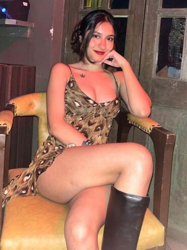 Call Girls in Dwarka Mor Escorts 8447777795 Book it Now