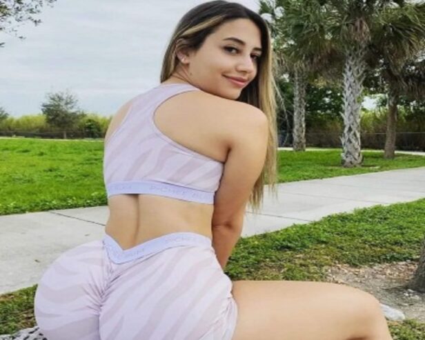 Independent Call Us- 9999275122 Call Girls In Laxmi Nagar Delhi